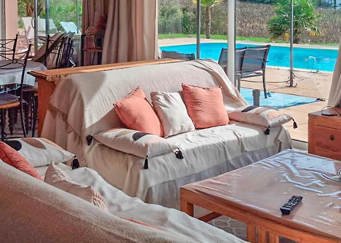 Lovely In Σπίτι διακοπών Virazeil